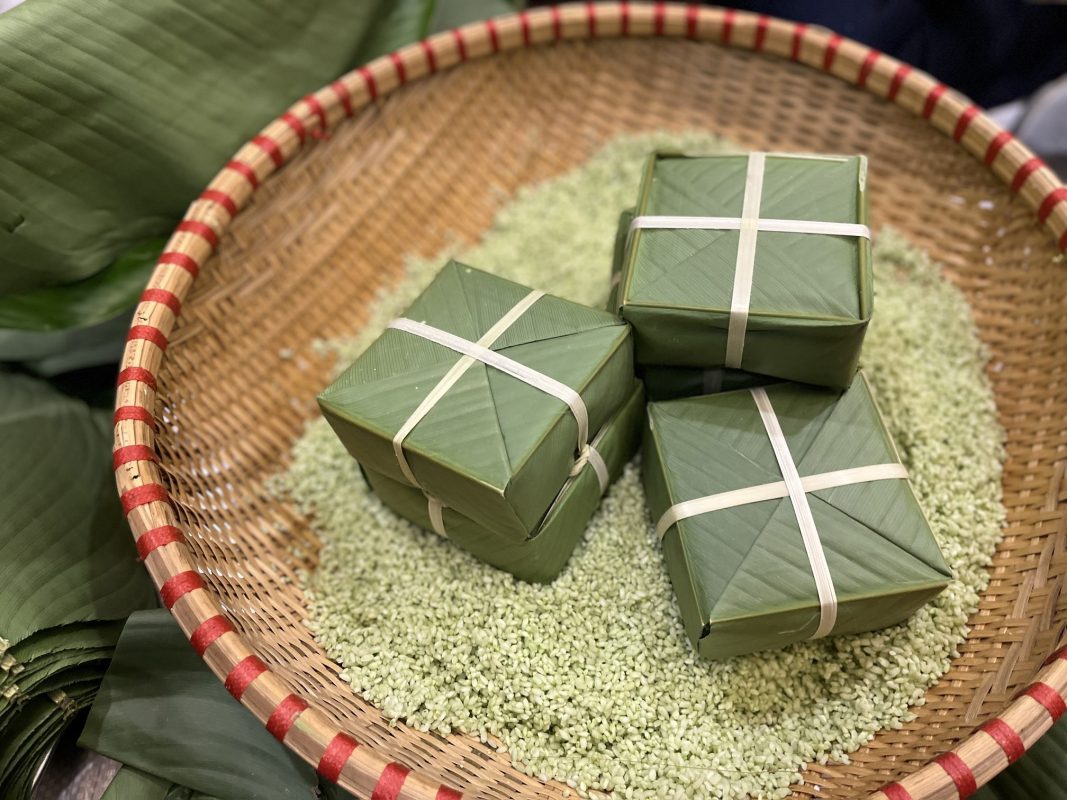 Silk Path - Bánh chưng