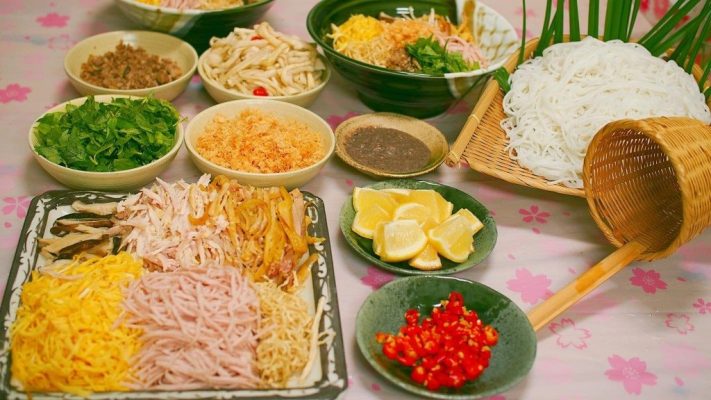 Du lịch Hà Nội - Bún Thang | Silk Path Cẩm Nang Du Lịch Việt Nam