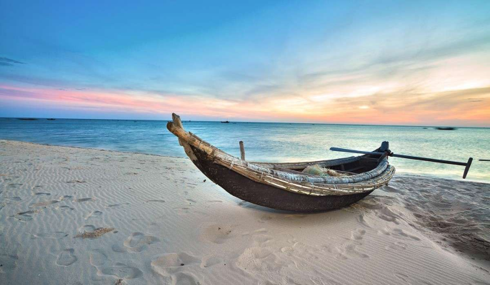 Silk Path Grand Hue - Travel Hue Vietnam - Thuan An Beach
