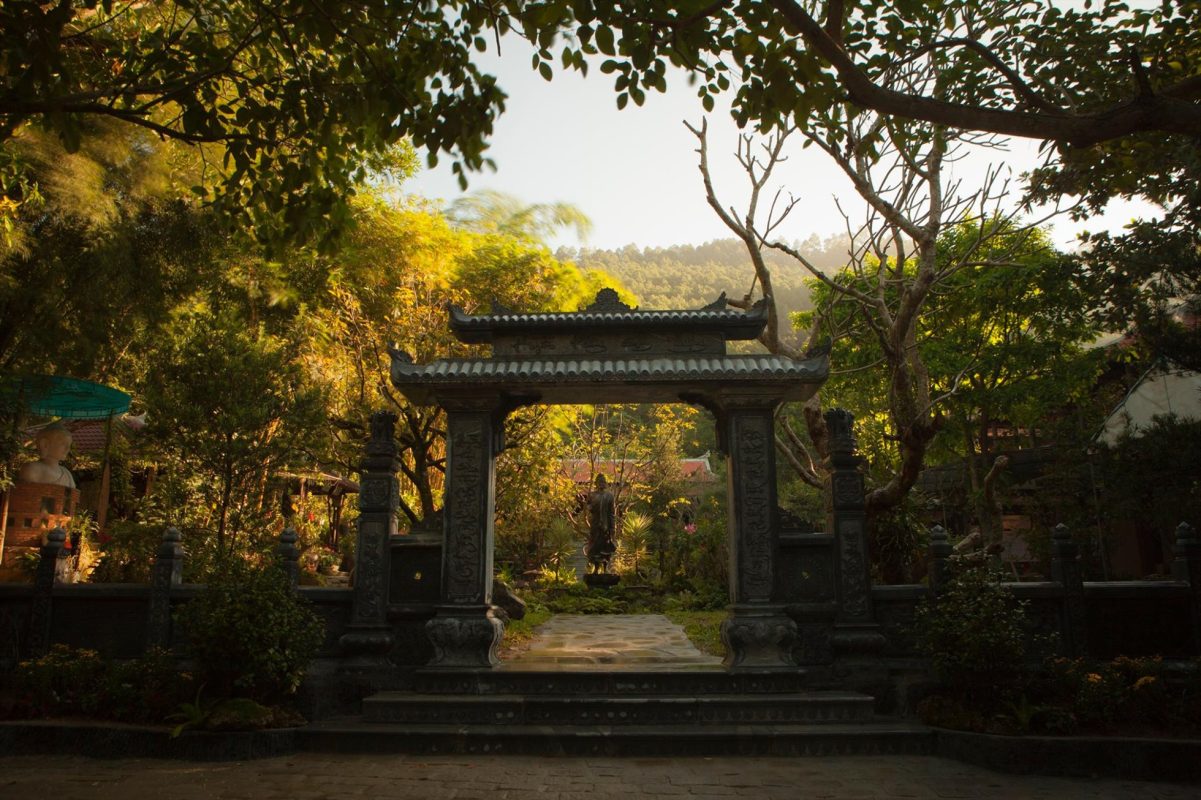 Silk Path Grand Hue - Huyen Khong Son Thuong - Temples & Pagodas | Travel Hue | Vietnam Travel Guide