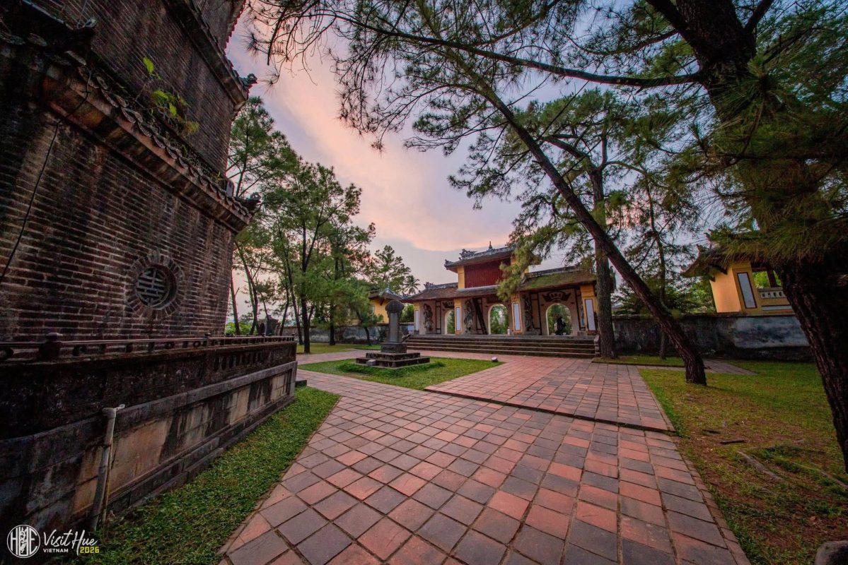 Silk Path Grand Hue - Thien Mu Pagoda - Temples & Pagodas | Travel Hue | Vietnam Travel Guide