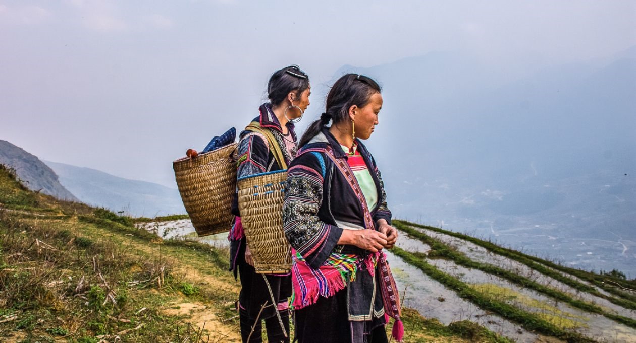 Dân tộc Mông Đen tại Sa Pa | Silk Path - Cẩm nang du lịch Việt Nam